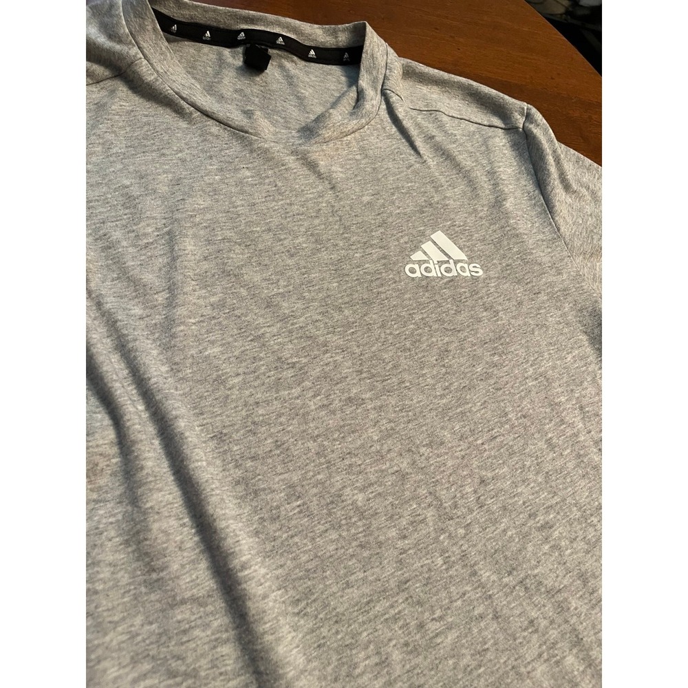 Adidas Adult Small‎ Short Sleeve Shirt